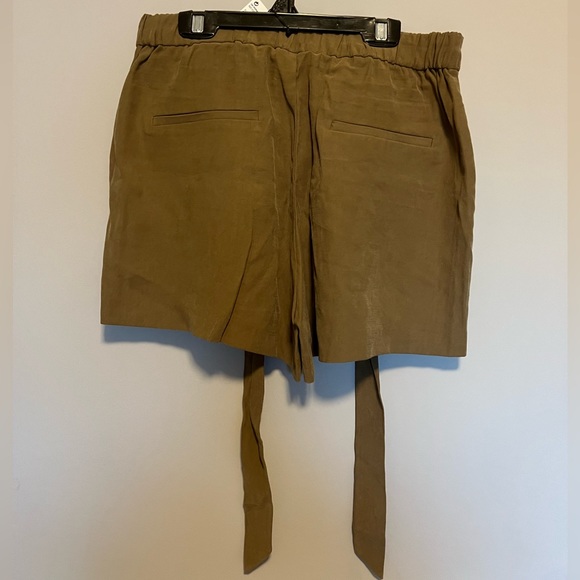 Olive shorts from Mango - Picture 2 of 2
